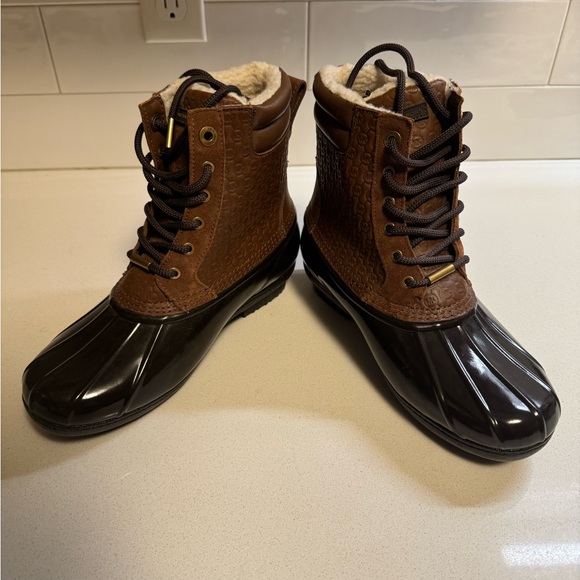 Michael Kors size 8 women’s boots - new - Picture 2 of 4